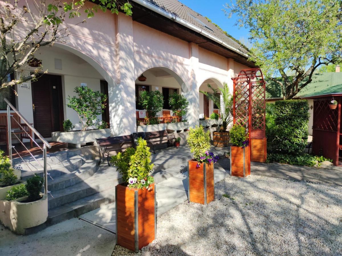 Hotel Oswaldo Budapeşte Dış mekan fotoğraf