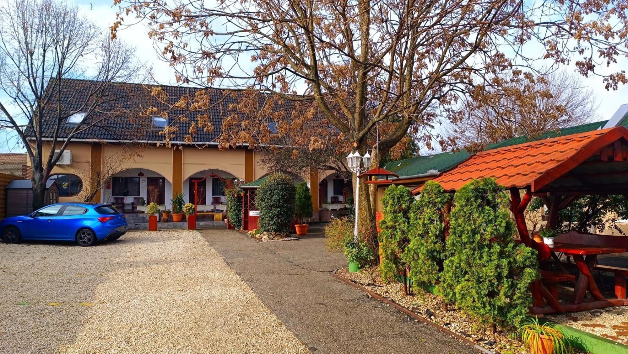 Hotel Oswaldo Budapeşte Dış mekan fotoğraf